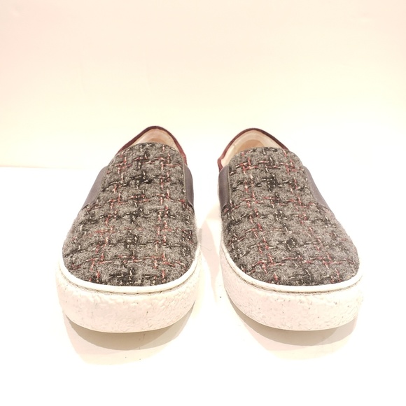CHANEL CC Slip-On Sneakers Size: 8.5 | IT 38.5 - Picture 4 of 6